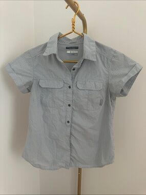 Columbia Women's Short Sleeve Button-down Shirt in Light Blue Stripe